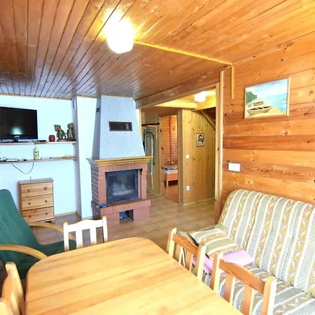 Summer House In Kopalino Near The Sea, Cleaning Included Feriehus